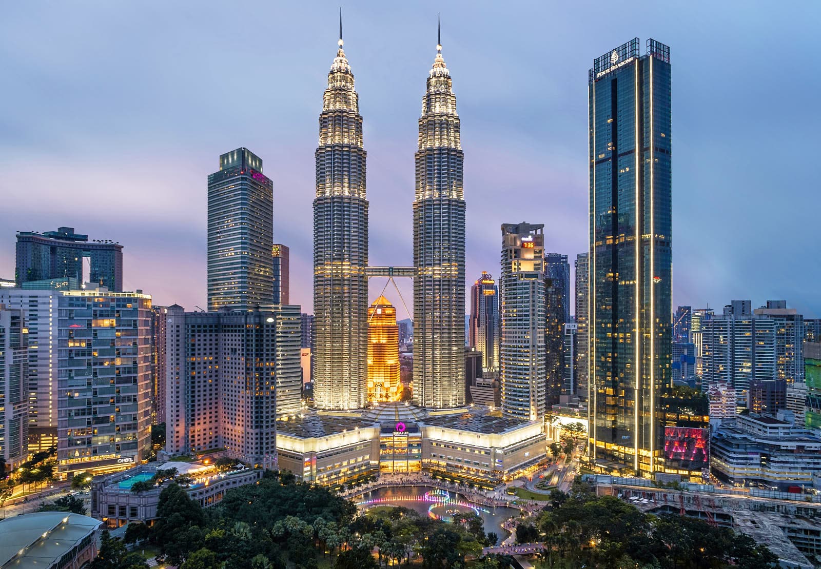 Куала-Лумпур — оживший киберпанк. Город небоскребов, трущоб и мультикультурализма