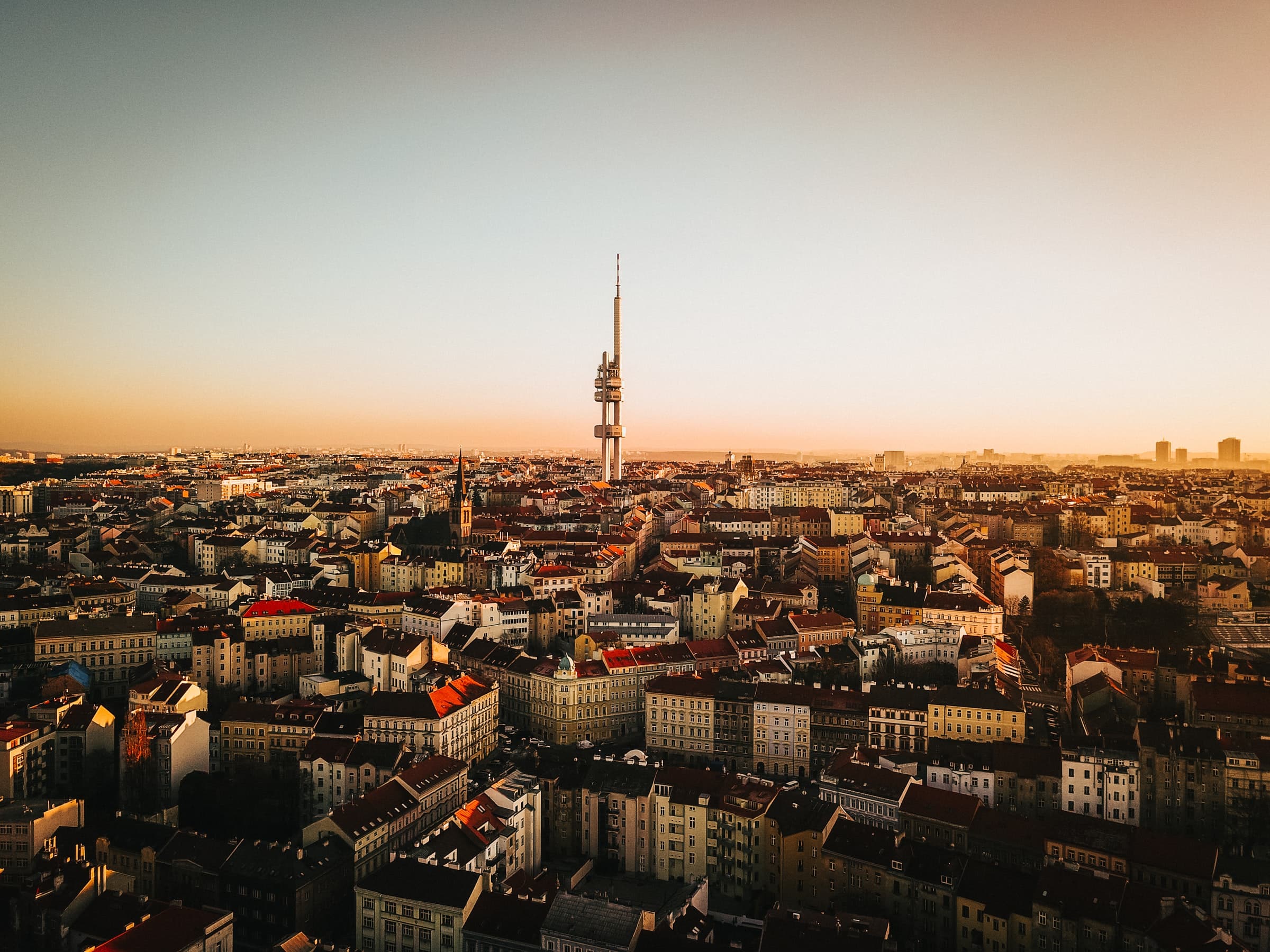 jaromir-kavan-oUz3TepCSko-unsplash