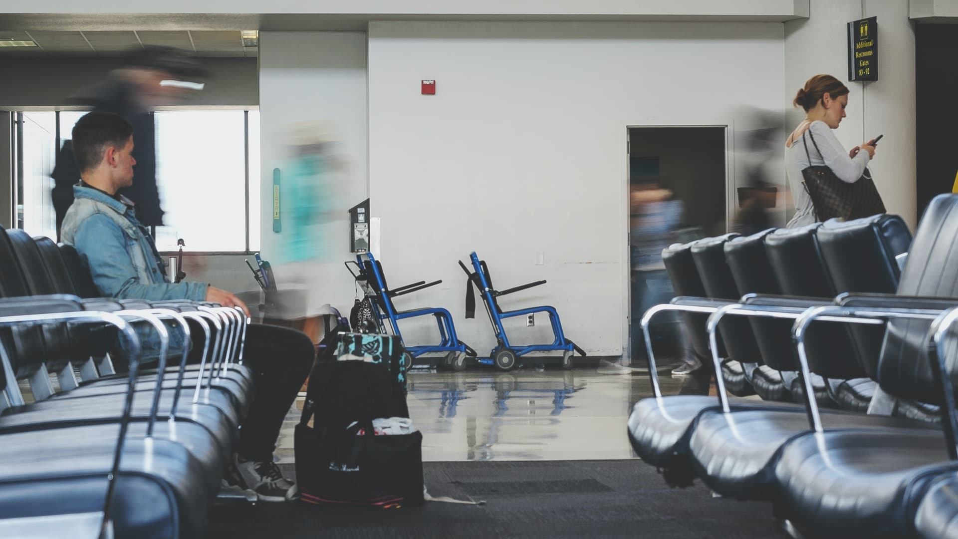 News waiting airport