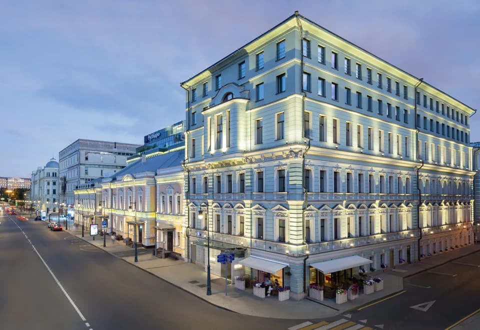 Отель «Чехофф» Москва — Curio Collection by Hilton