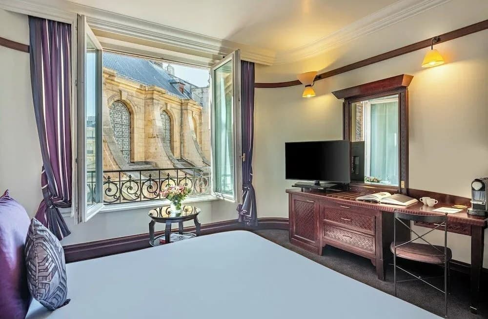 Hôtel Pont Royal Paris — 10