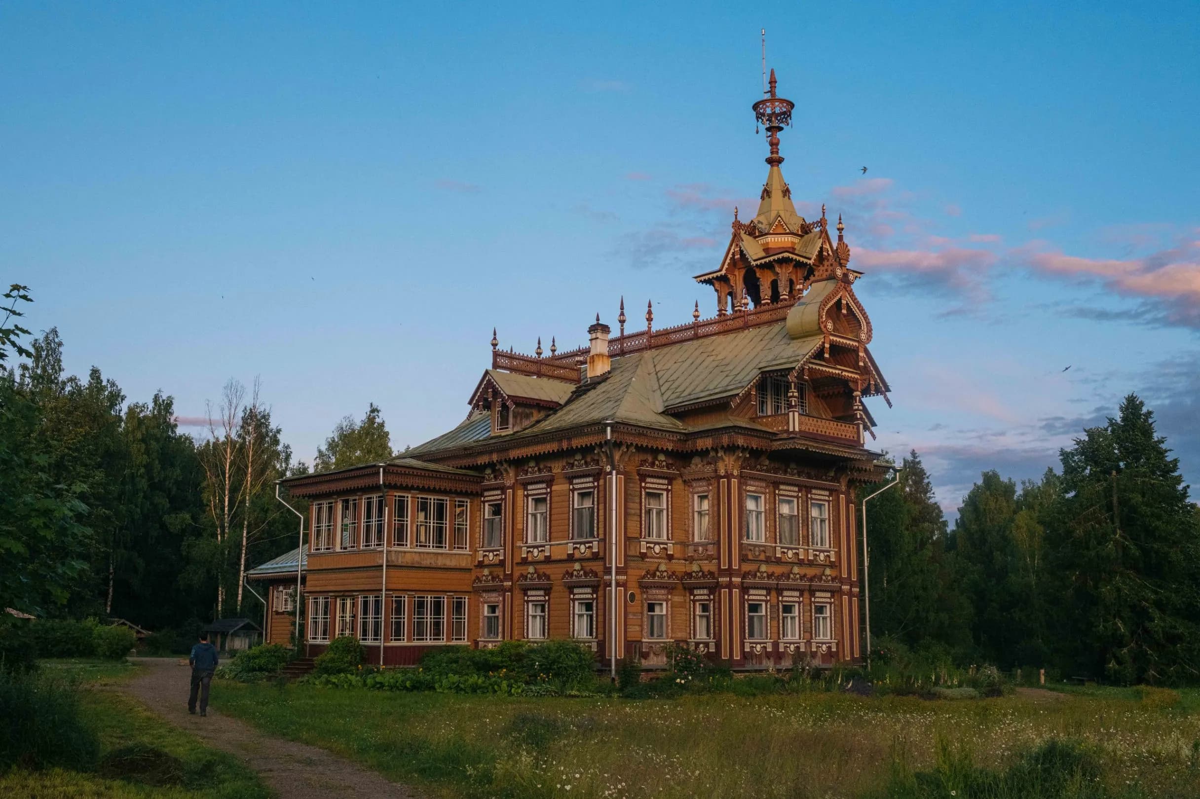 Лесной терем Асташово