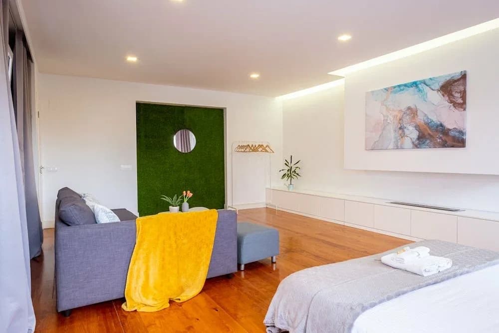 Hola Lisbon Suites — 6
