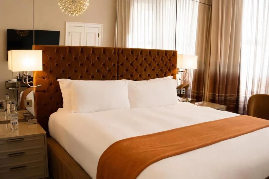 The Athenaeum Hotel & Residences — 8