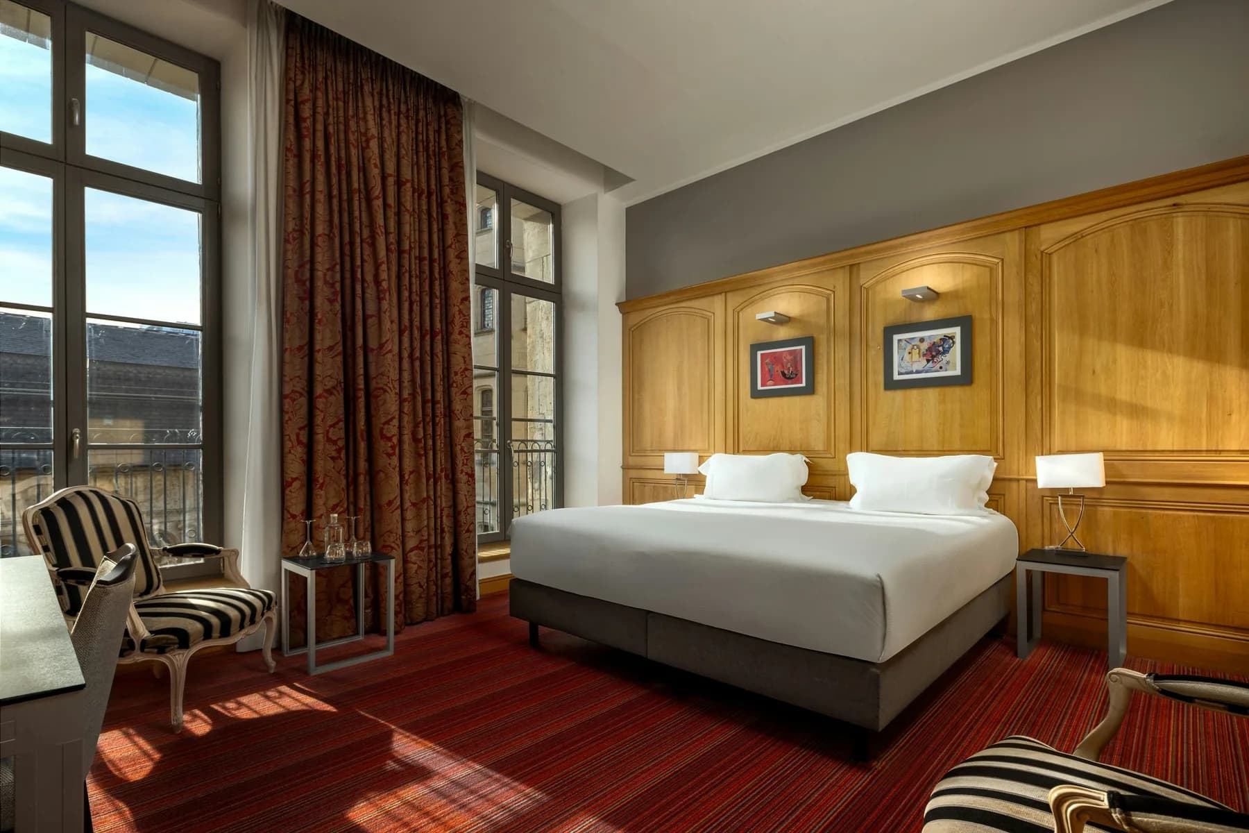 Hotel de Bourgtheroulde, Autograph Collection