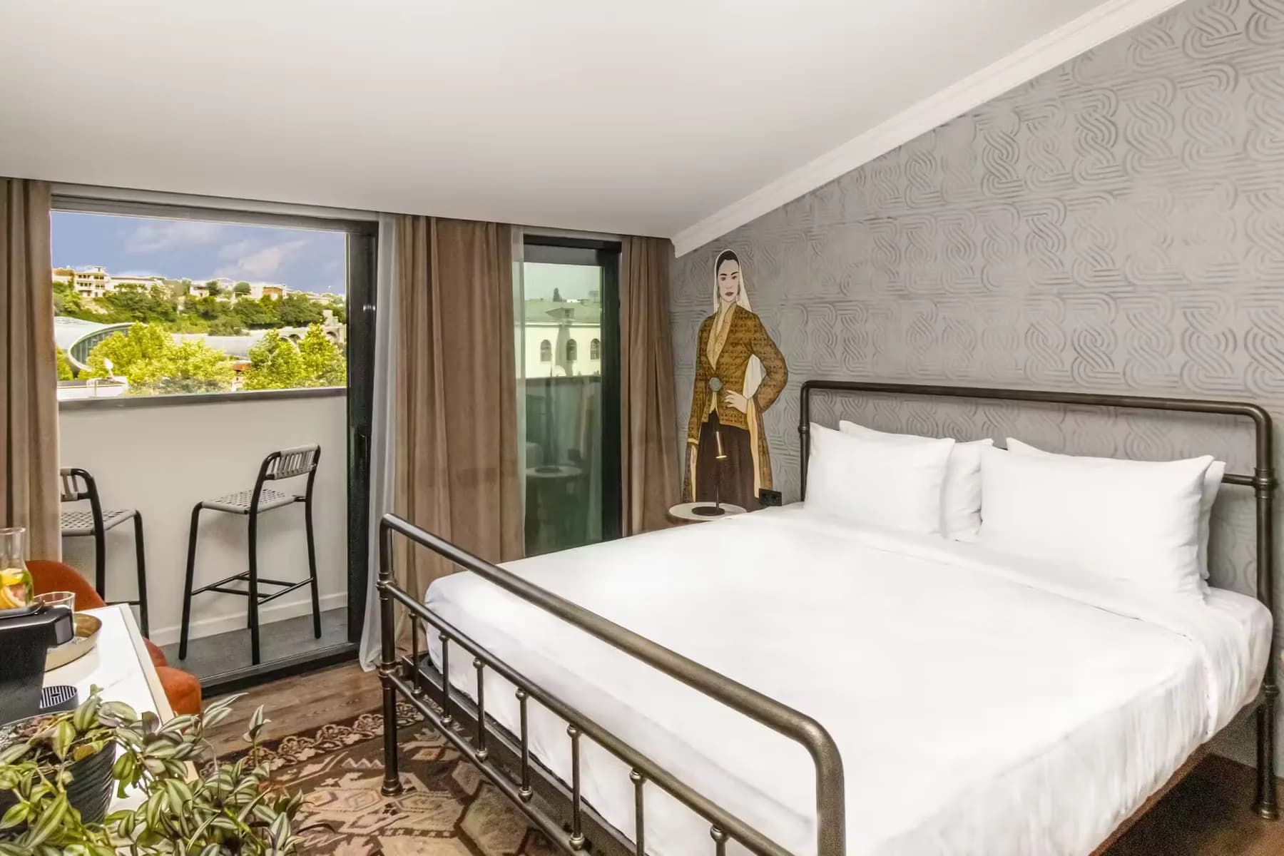The Blue Fox Hotel - 3