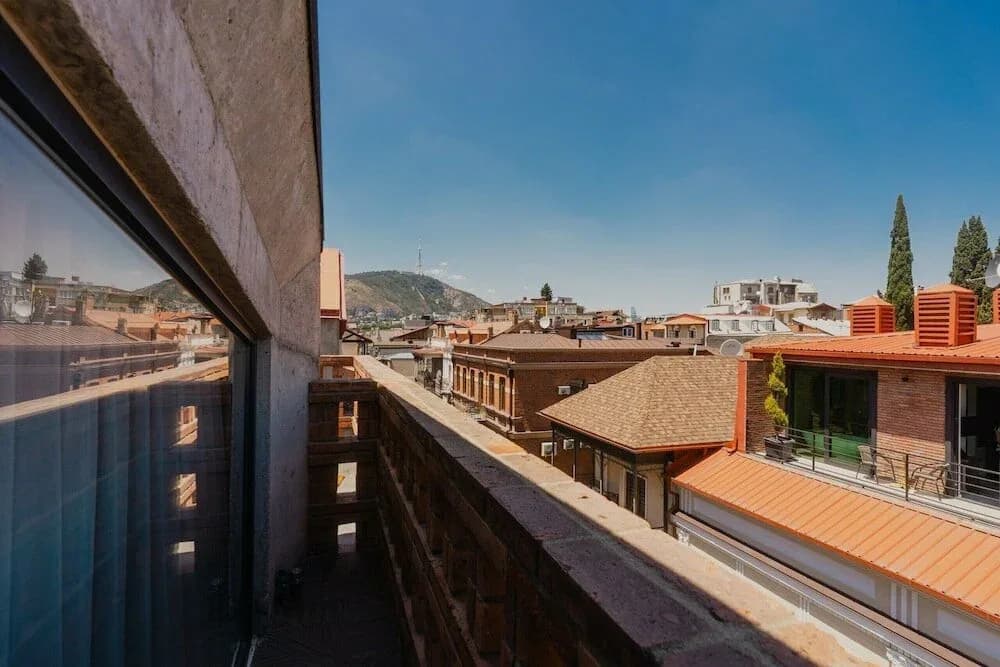 Sandali Metekhi Boutique Hotel — 8