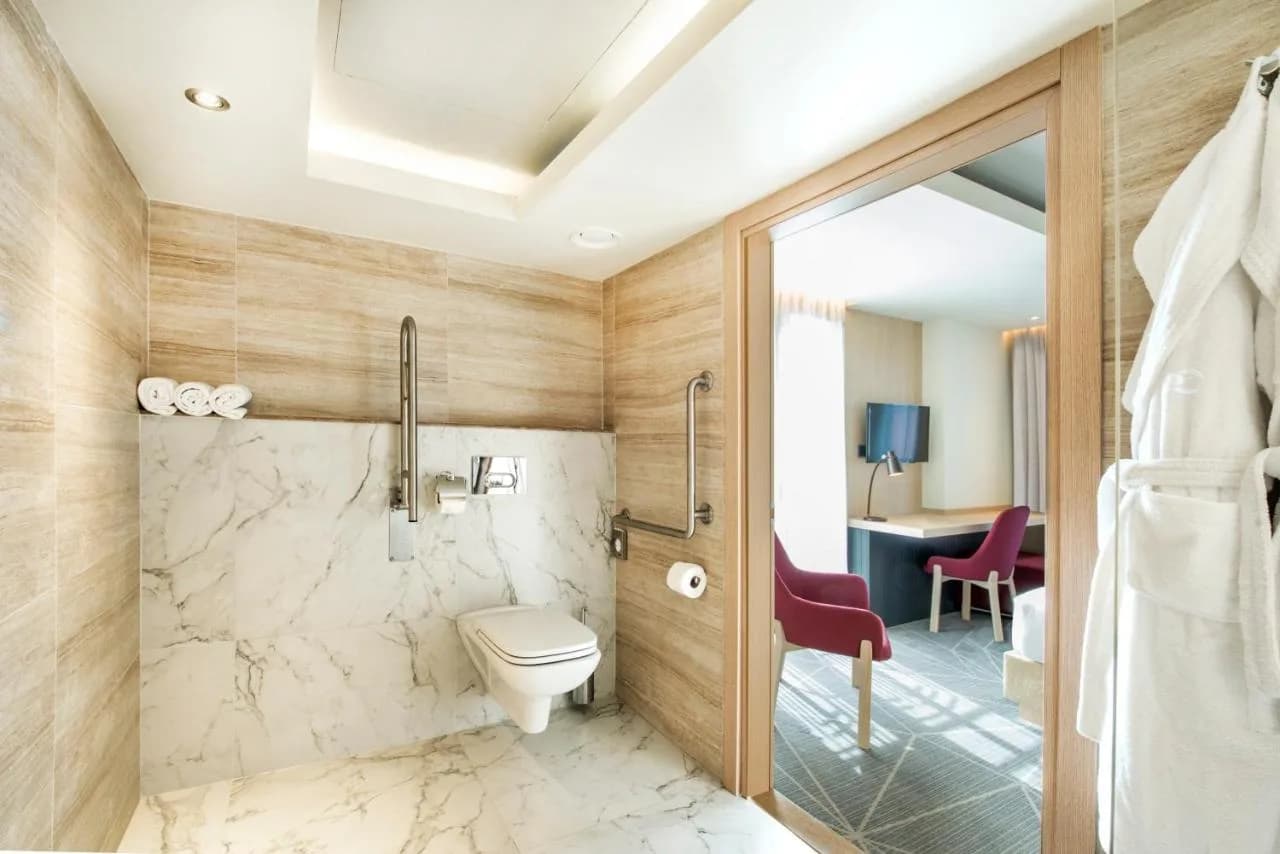 Best Western Kutaisi City Center - 3