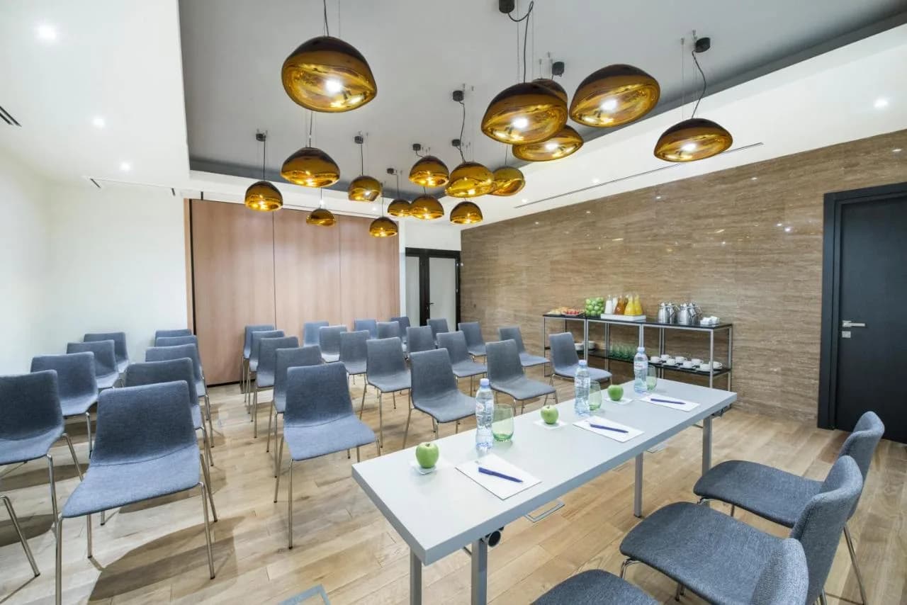Best Western Kutaisi City Center — 7