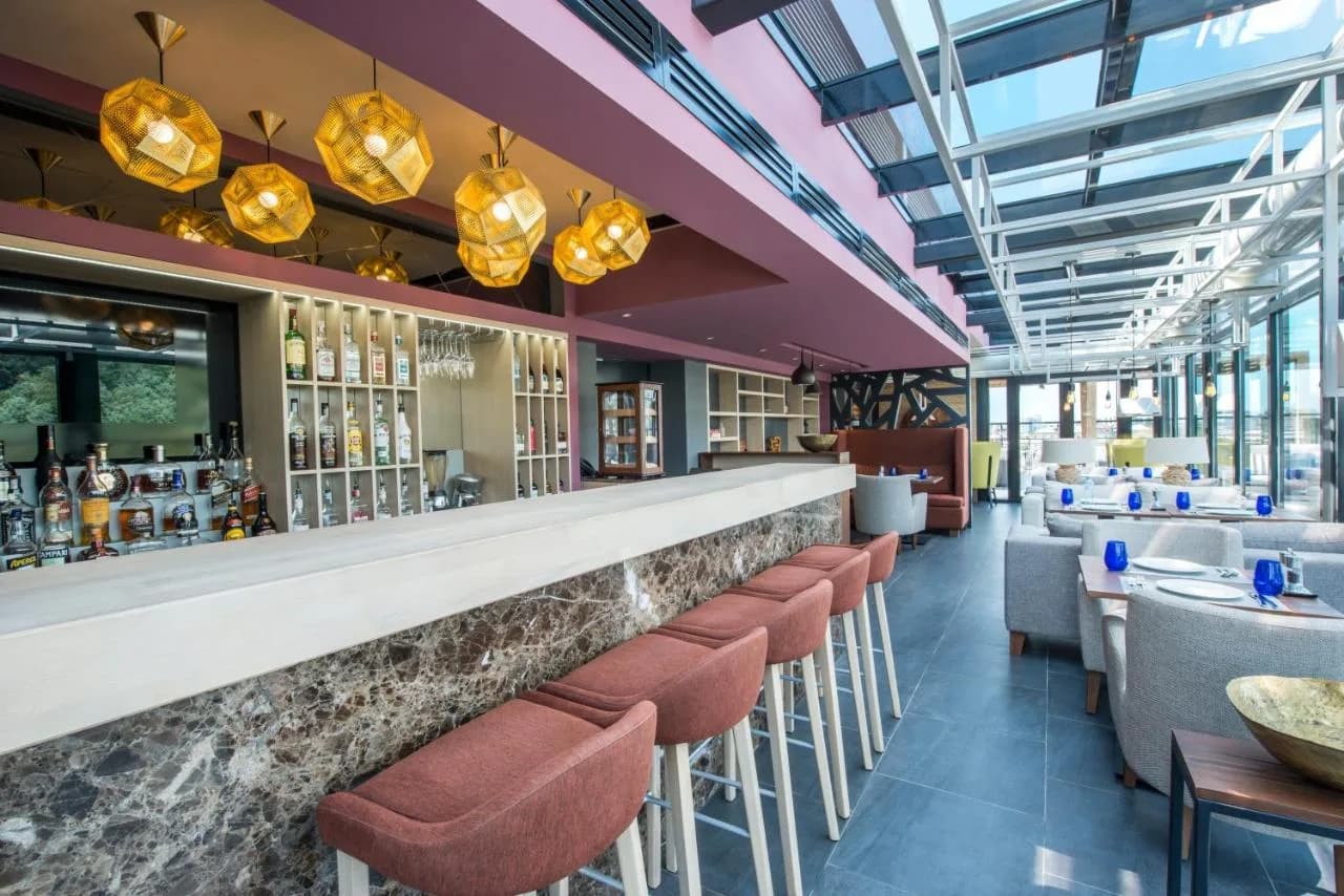 Best Western Kutaisi City Center - 4