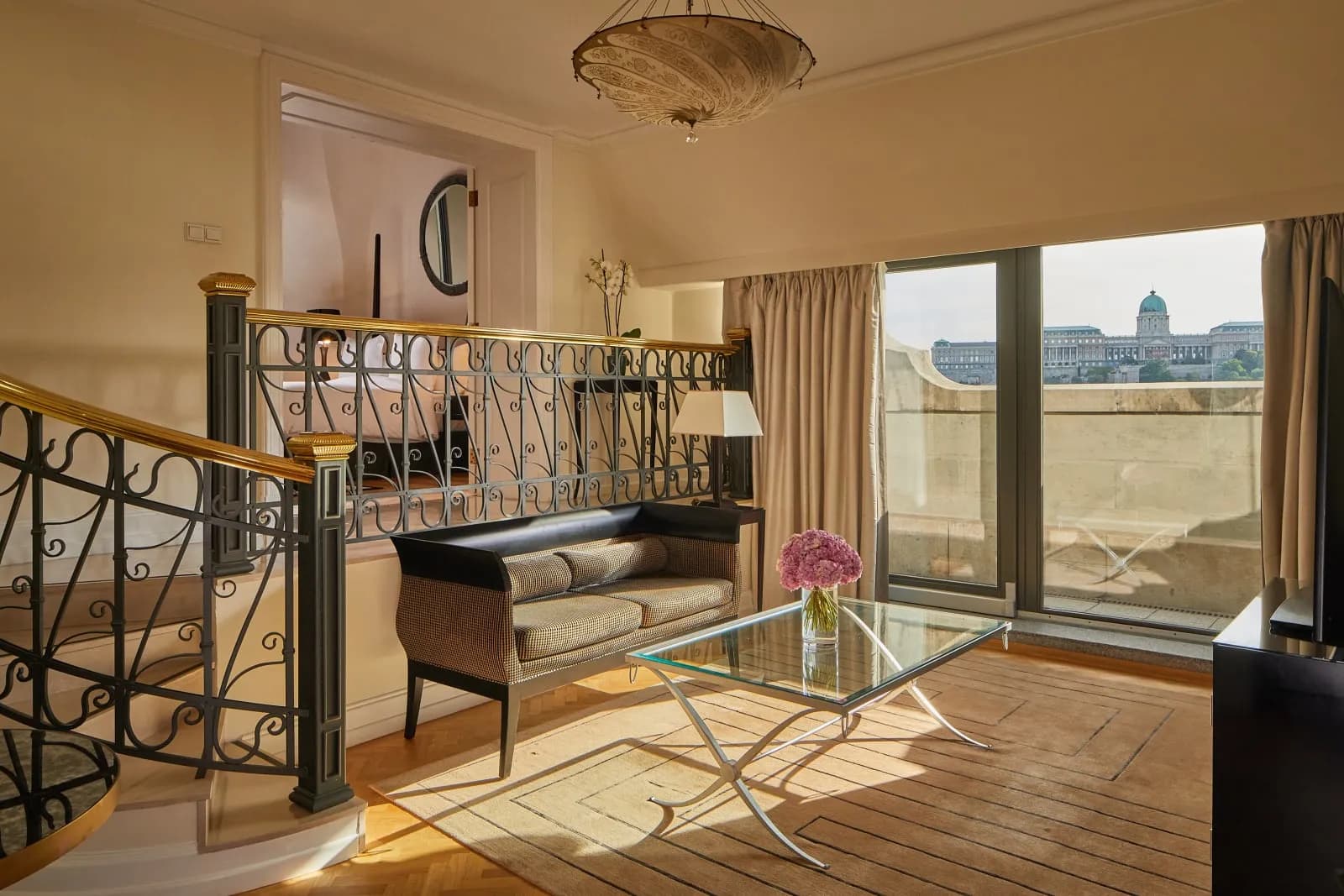 Four Seasons Hotel Gresham Palace Budapest - 3
