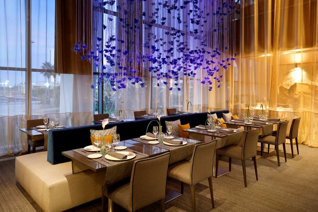 Hyatt Regency Barcelona Tower - 3