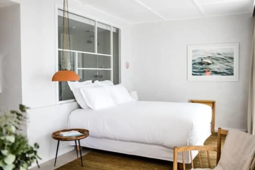 Les Roches Rouges, a Beaumier hotel - 4