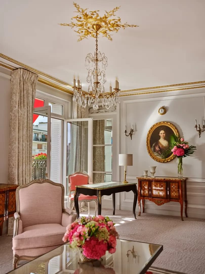 Отель Hôtel Plaza Athénée — Dorchester Collection - 5