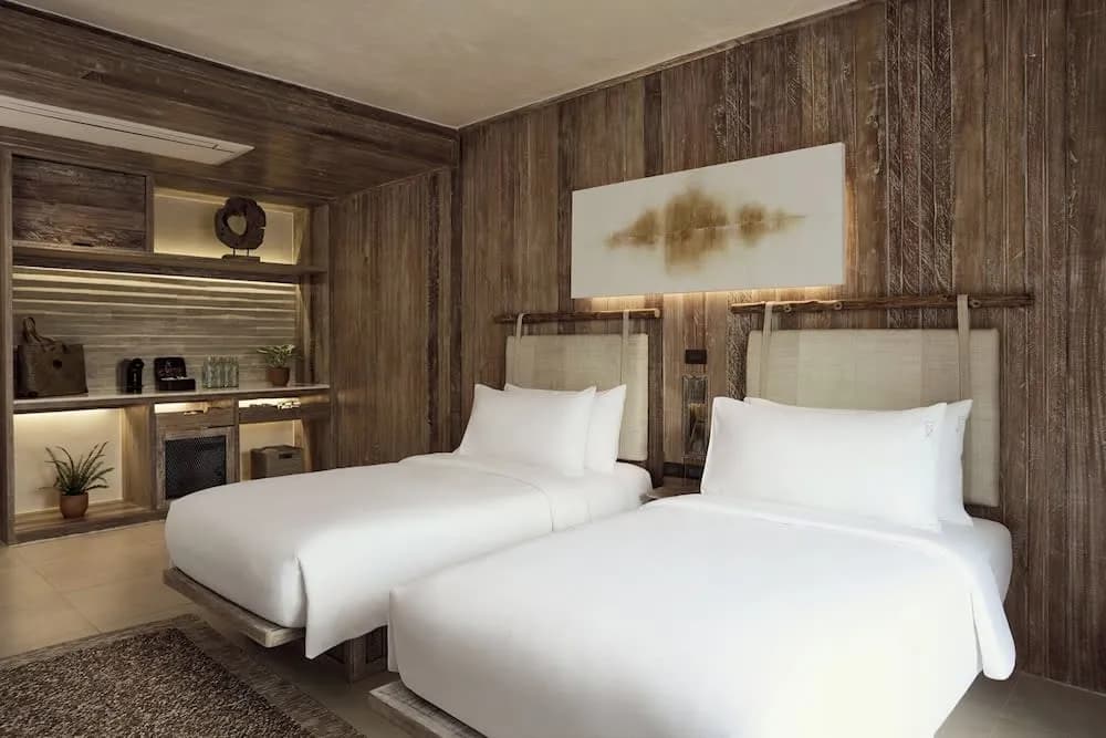 Dinso Resort & Villas Phuket, Vignette Collection by IHG - 4