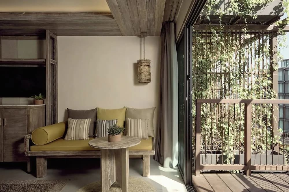 Dinso Resort & Villas Phuket, Vignette Collection by IHG - 5