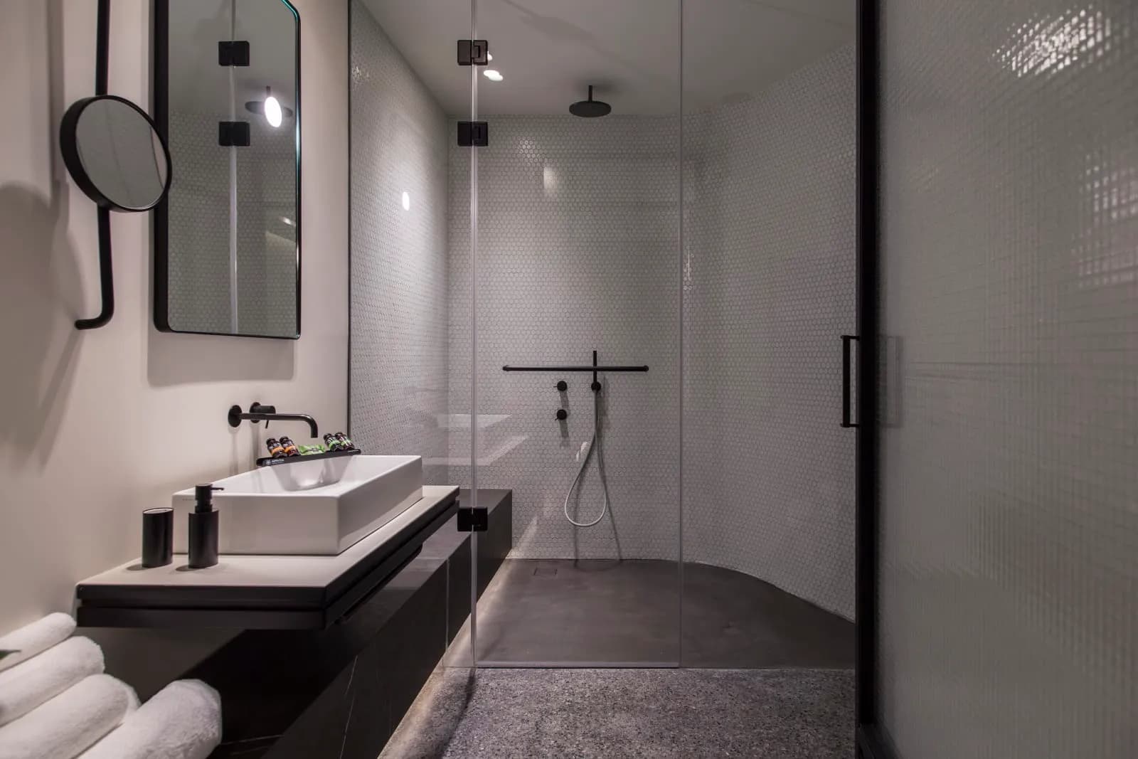 Perianth Hotel - 5