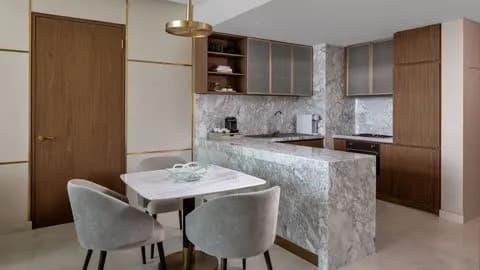 InterContinental RESIDENCES DUBAI BUSINESS BAY by IHG - 4