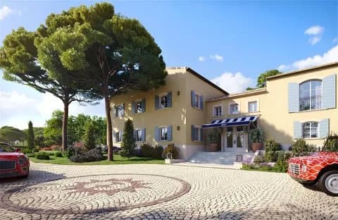 AREV St. Tropez