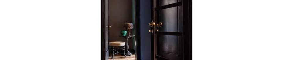 Velona's Jungle Luxury Suites - 4