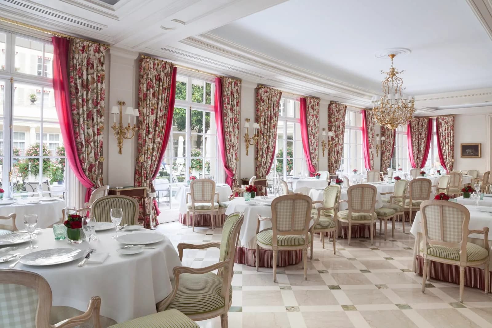 Le Bristol Paris - an Oetker Collection Hotel - 4