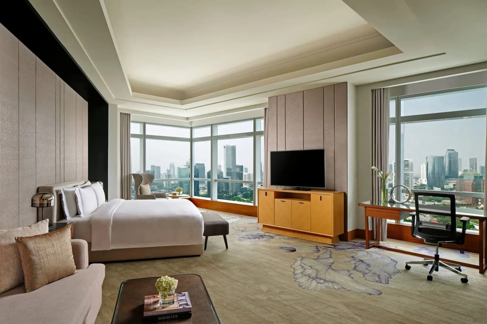The Ritz-Carlton Hotel Jakarta Pacific Place - 4