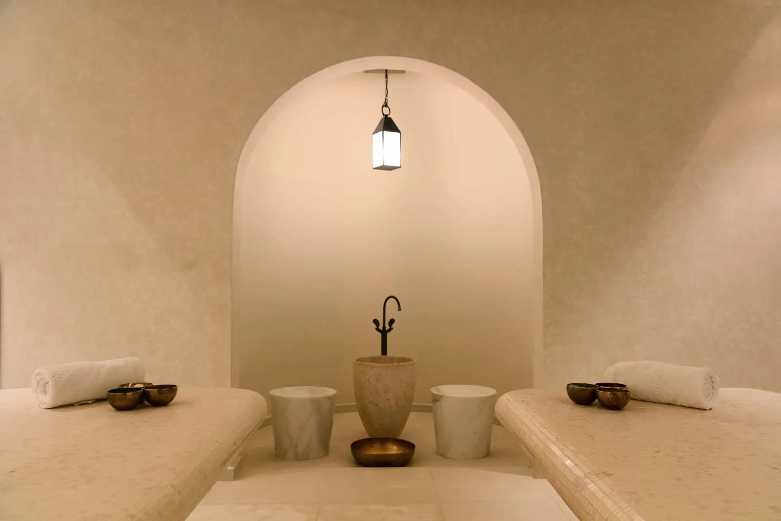 Al Bustan Palace, a Ritz-Carlton Hotel - 3