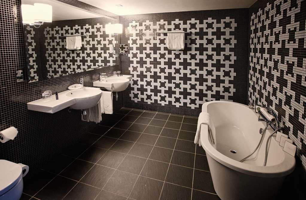 The Fitzwilliam Hotel Belfast - 5