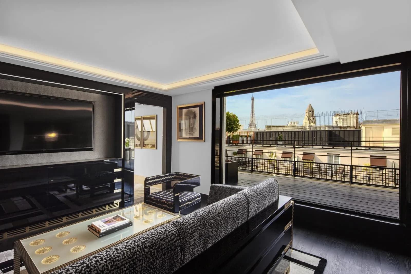 Prince de Galles, a Luxury Collection Hotel, Paris - 3