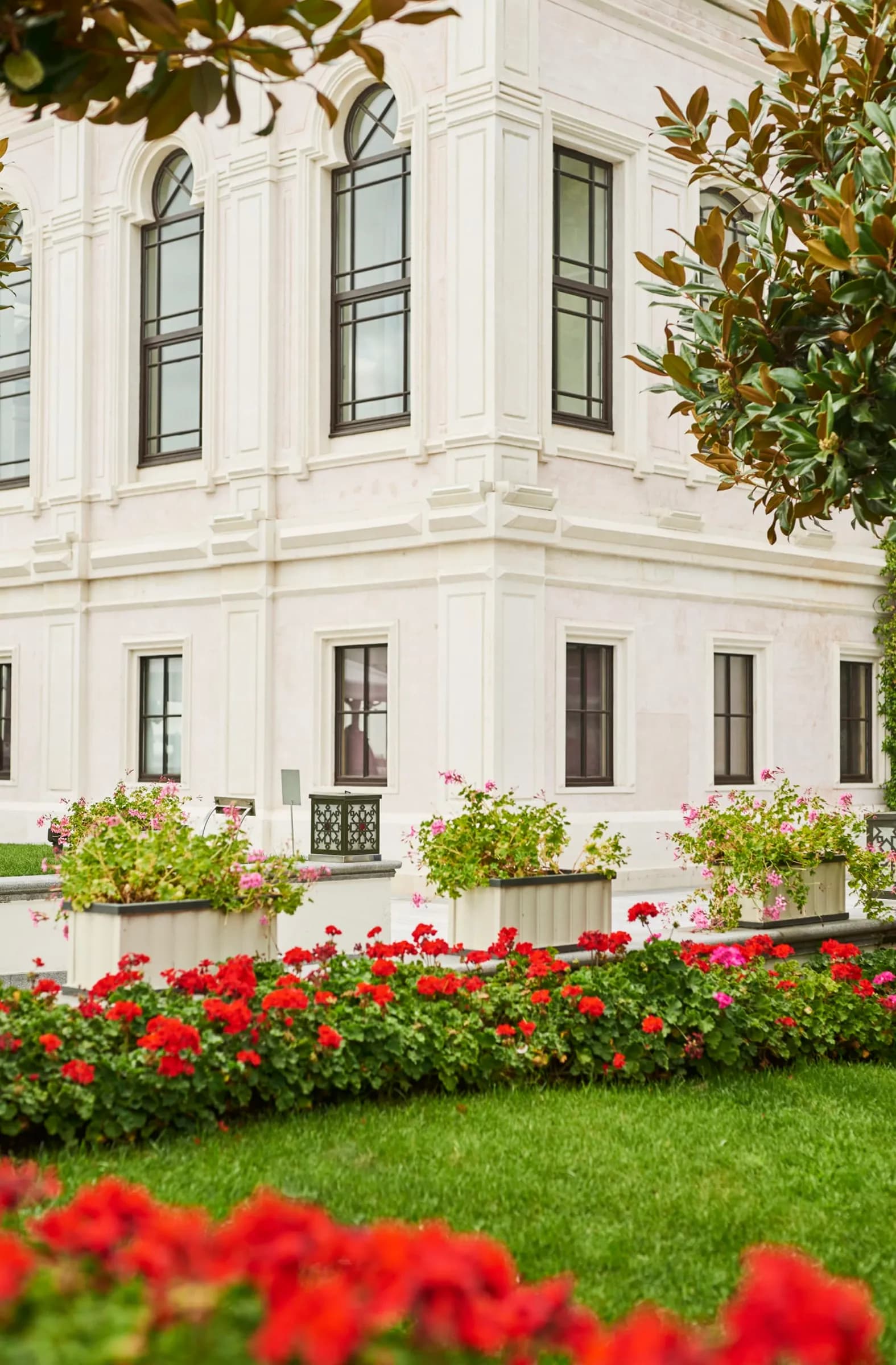 Four Seasons Hotel Istanbul at the Bosphorus - 3